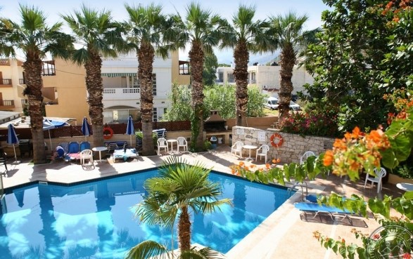 Latania Studio Apartments