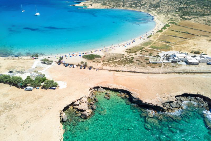 plaja pori din insula santorini