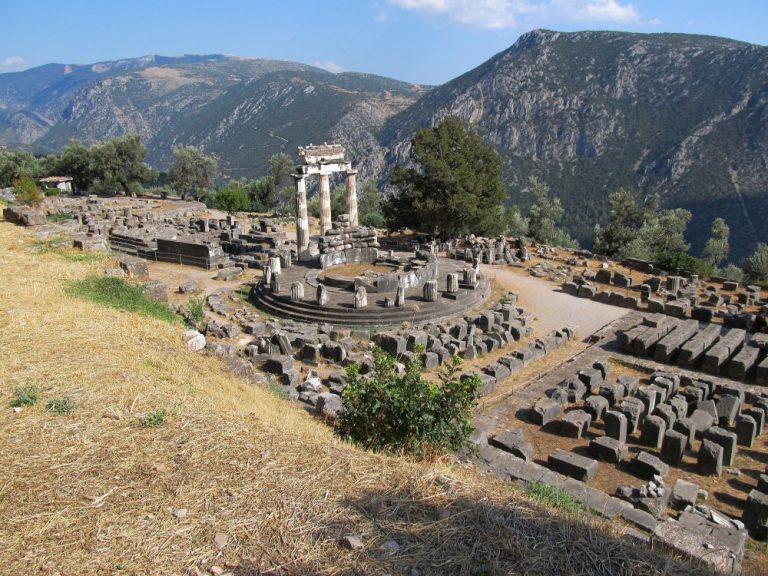 Templul din Delphi, Grecia